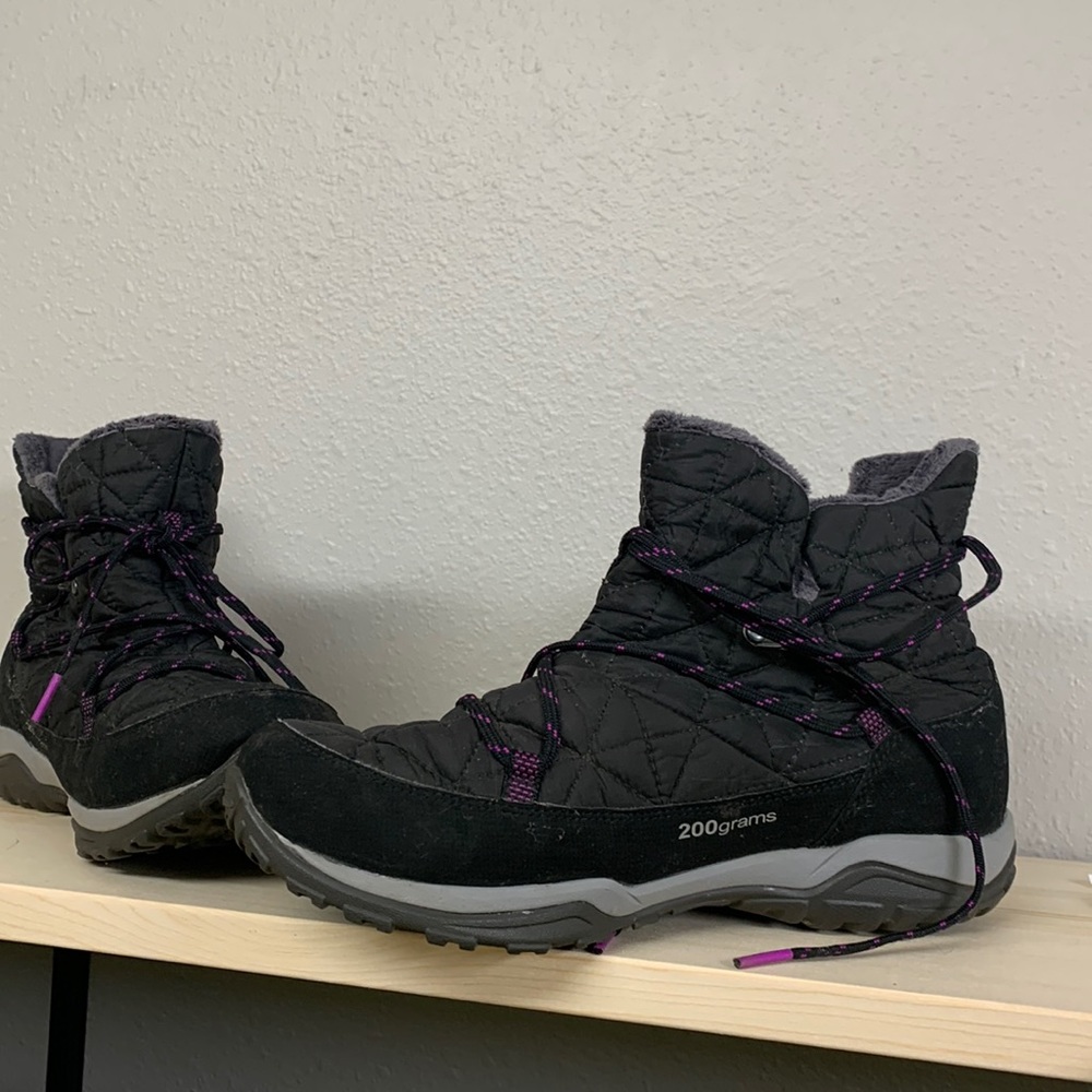 Columbia Fleece Boots